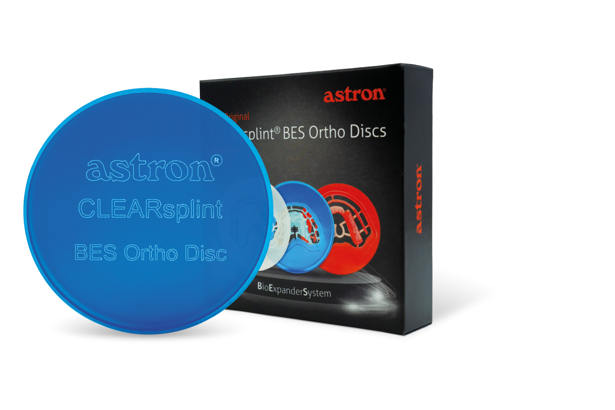 26741_BLUE_astron-CLEARsplint-BES-Orthodisc_mitSchulter_Verpackung_rechts_CMYK1